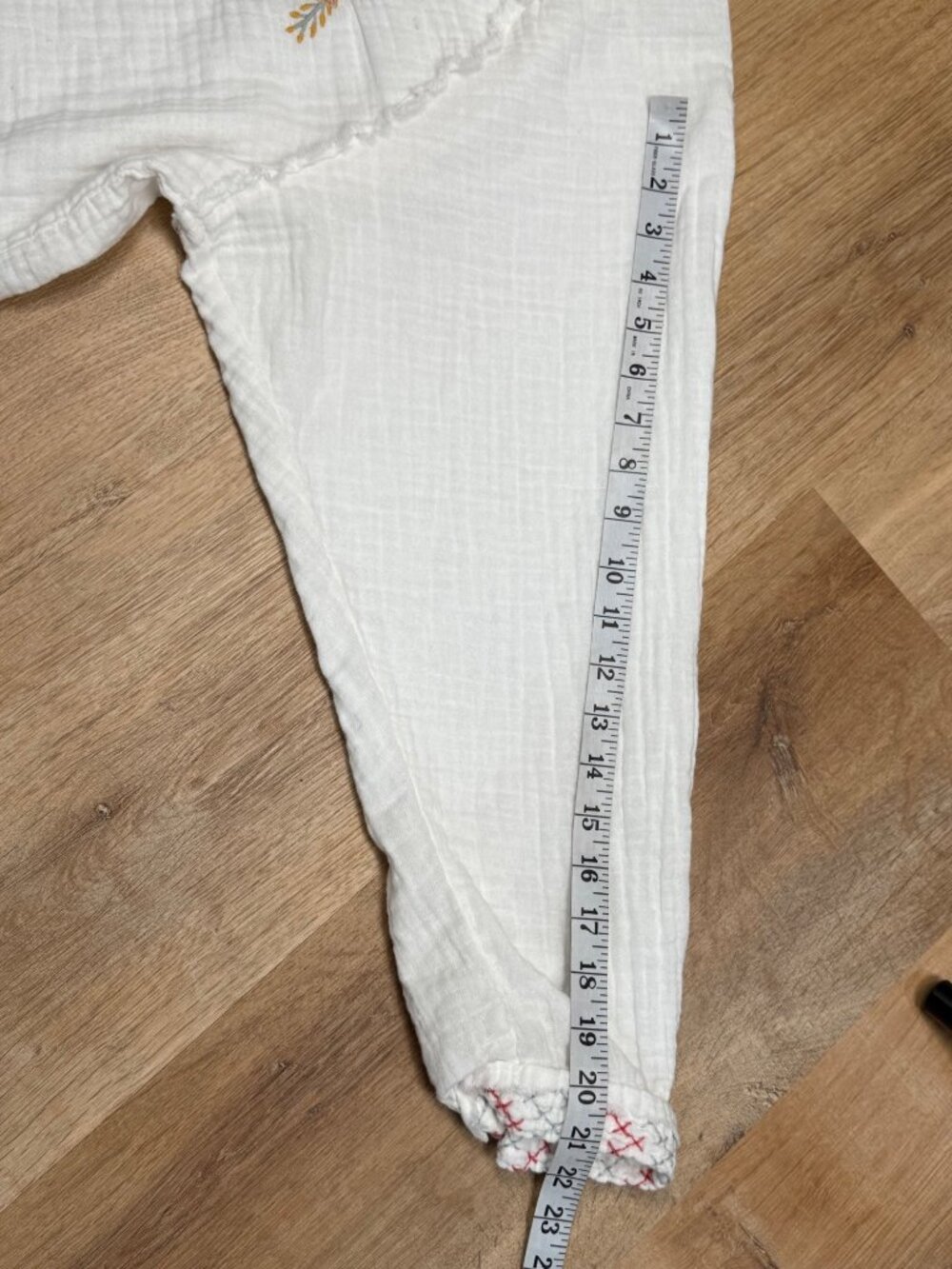 Johnny Was White Embroidered Gauze Blouse XL Boho Peasant Long Sleeve Cotton Top - Picture 7 of 10